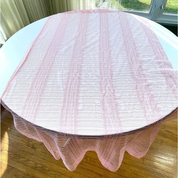Vintage 1980s curtains, pink, sheer mesh net, feminine pair of panels - Picture 6 of 10